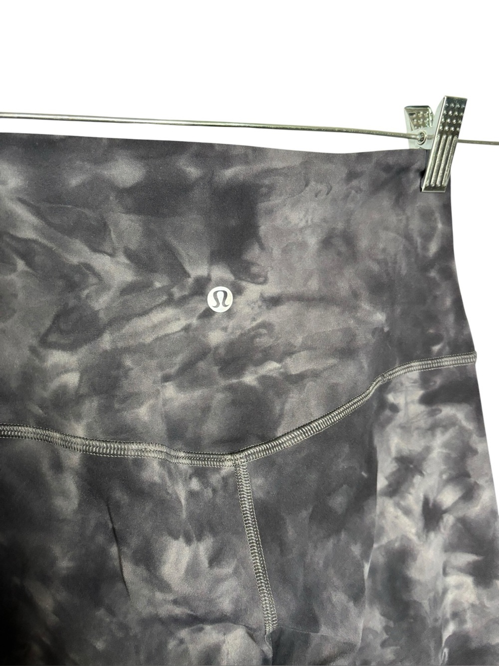 Lululemon Align High-Rise Crop 23"
Diamond Dye Pitch Grey Graphite Grey Size 4 - Picture 6 of 13